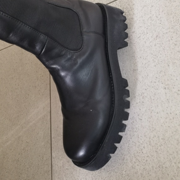 black over the knee boots - Picture 4 of 4